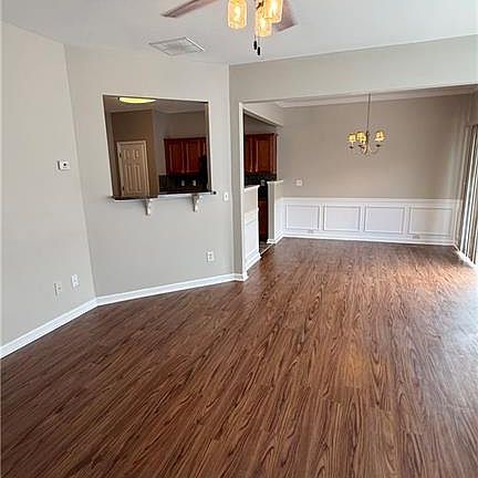 5th image of 1934 Lake Heights Cir NW #17