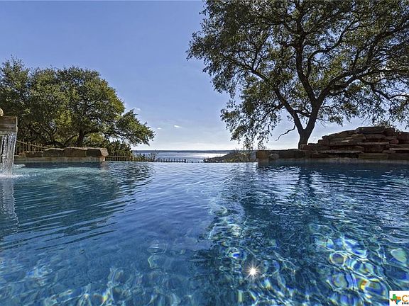 4th image of 4411 Lago Vista Dr