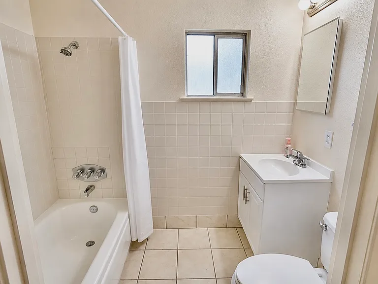 1448 Modoc Ave — Photo 11