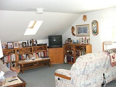 2nd image of 240 Cirque Dr