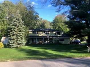 215 Woodmere Ct, Roscommon, MI 48653