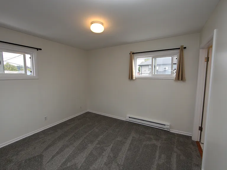 205 W 2nd St #6 — Photo 18