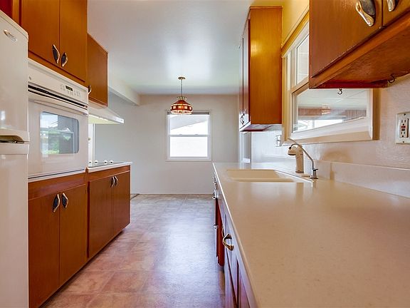 5th image of 4876 Mount Gaywas Dr