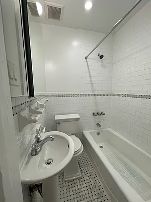 Rented by JMG Properties | media 3