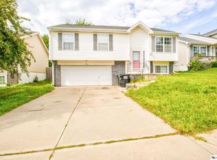 17808 Margo St, Omaha, NE 68136