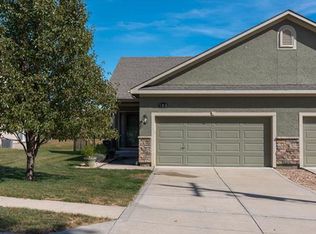 155 Warner Ave, Bonner Springs, KS 66012