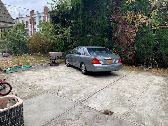 5th image of 8782 20th Ave