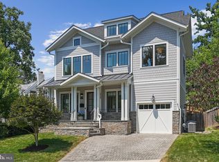 3187 17th St N, Arlington, VA 22201