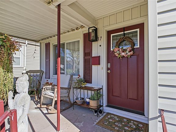 5th image of 1137 Highridge Ave
