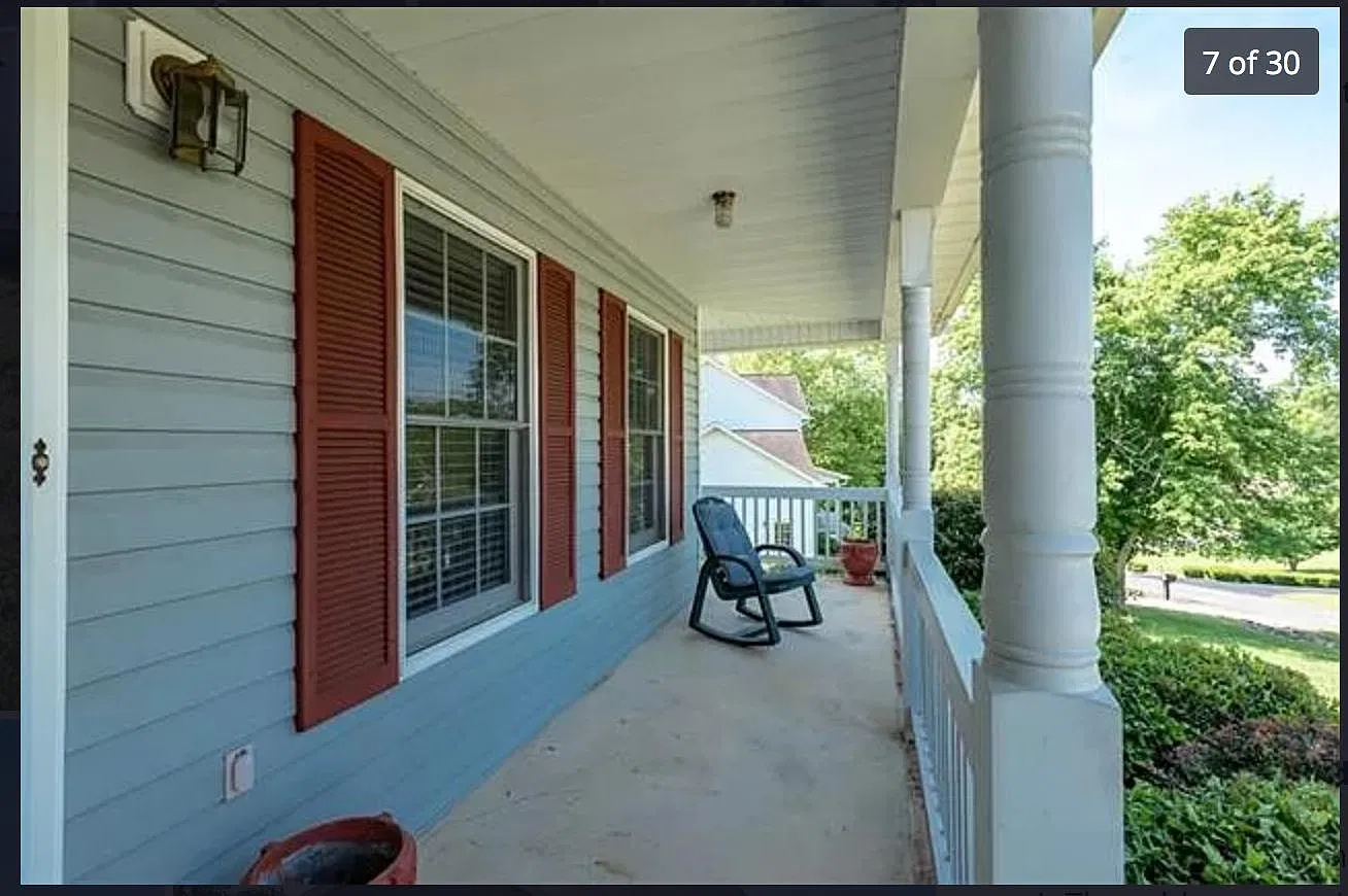 3 bed, 1446 sqft, $1,700 — Photo 2