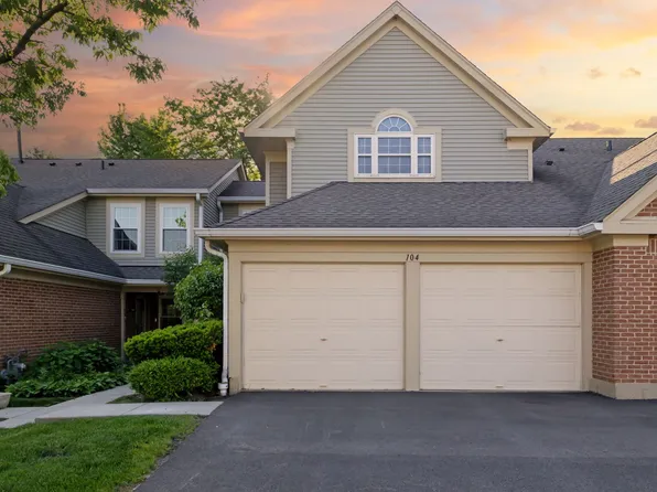 104 Thistle Ct, Schaumburg, IL 60194