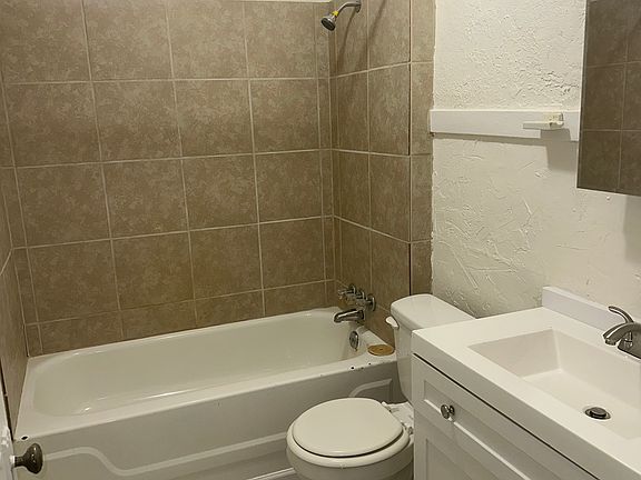 4th image of 1529 S Rockford Ave APT 3