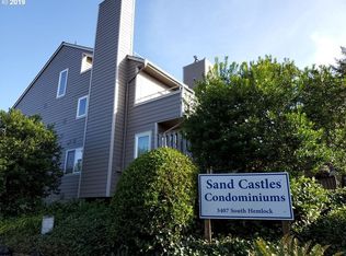 3407 S Hemlock St #B-4, Cannon Beach, OR 97110