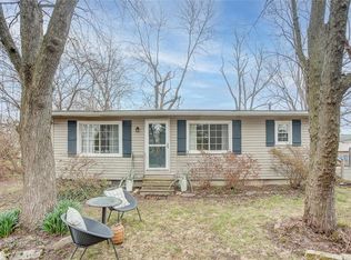 206 Oulvey Dr, Fairview Heights, IL 62208