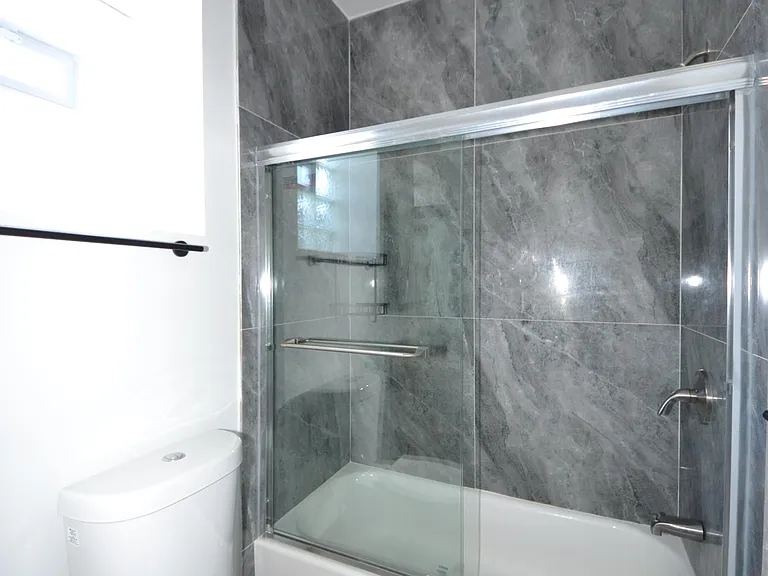 461 W 28th St #2F — Photo 10