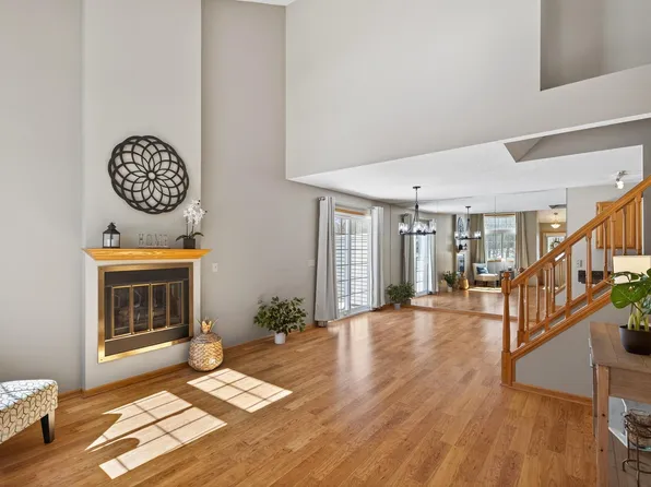 9935 Russell Ave N APT 7, Brooklyn Park, MN 55444