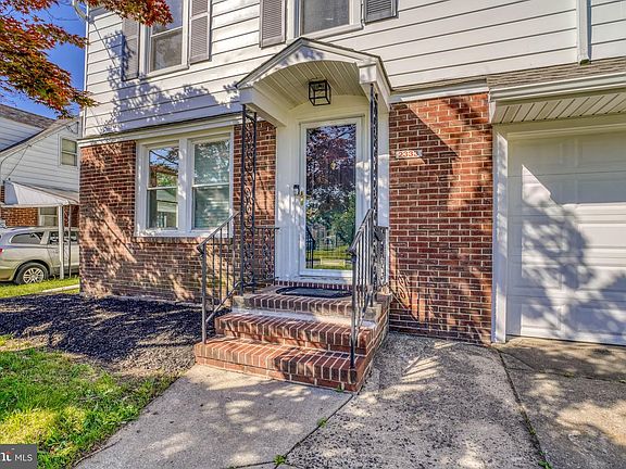 4th image of 2333 Browning Rd
