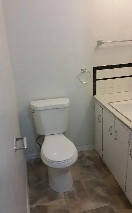 Unit Photo
