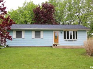 703 Briargate Rd, Washington, IL 61571