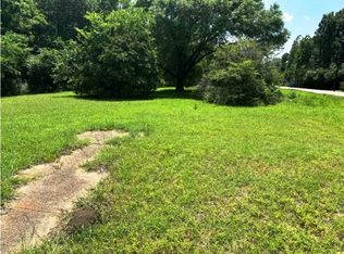 911 N Clay St, Ennis, TX 75119