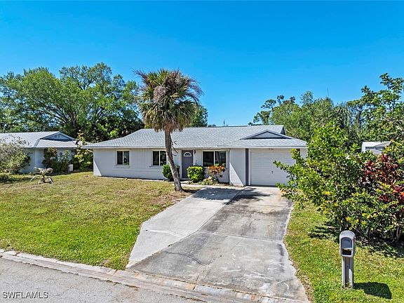 4th image of 1397 Torreya Cir