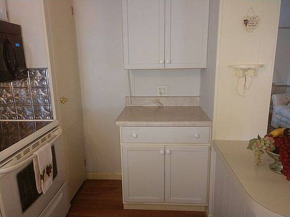 3rd image of 1463 Indigo Dr #197