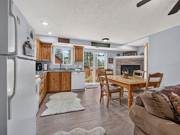 4th image of 695 Movie Ranch Rd #7