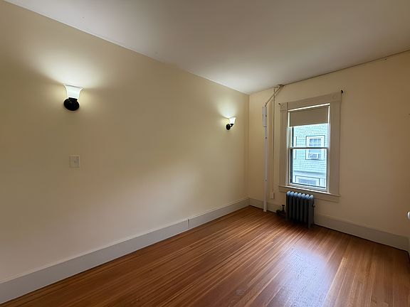 5th image of 65 Firglade Ave #2