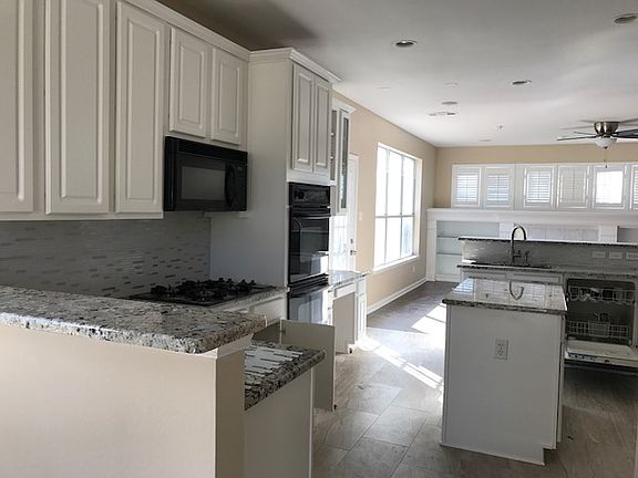 5th image of 2301 Vail Dr