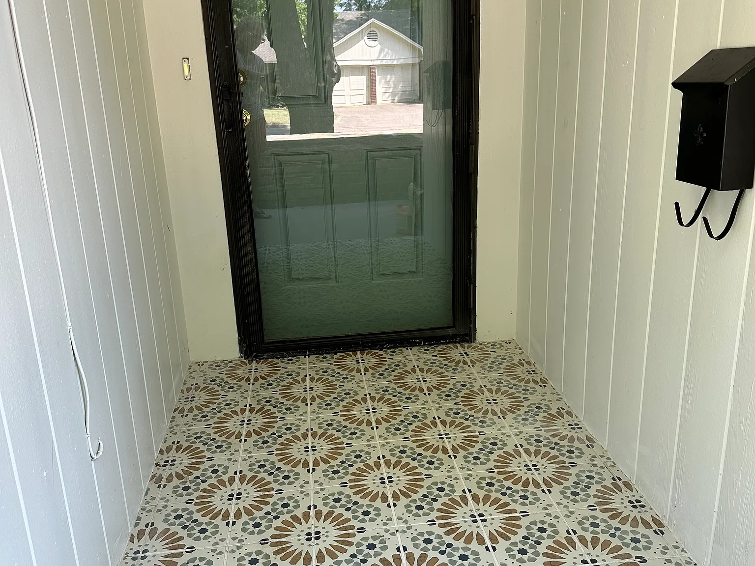 101 N Sherry Ave — Photo 3