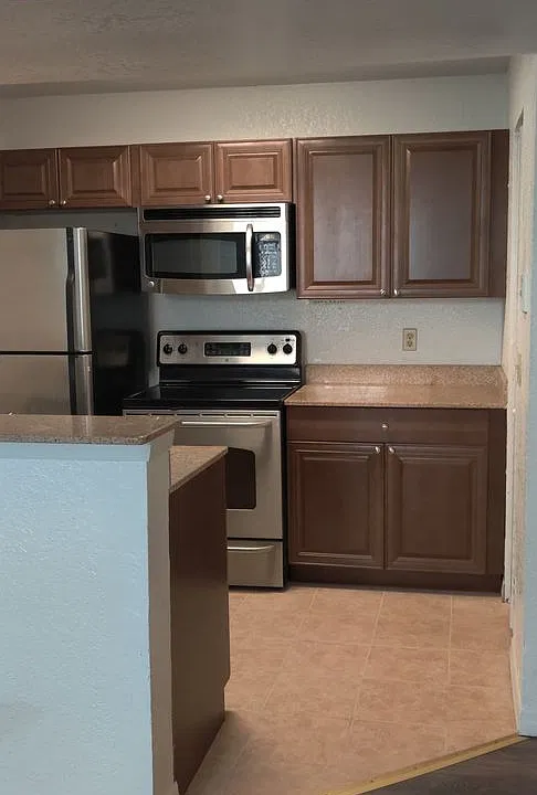 11594 Westwood Blvd #1636