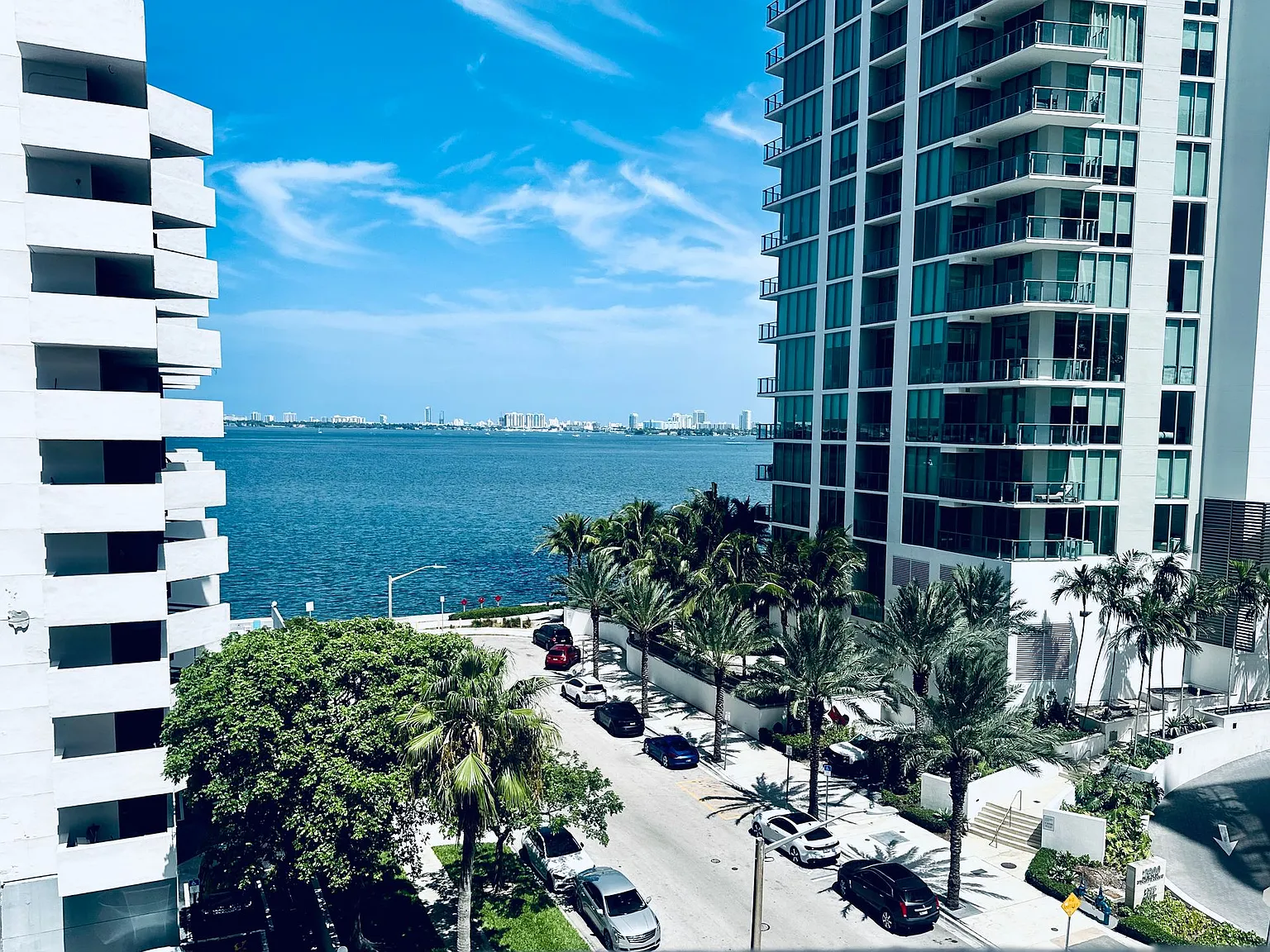 Bay Front Living Without Breaking the Wallet! — Photo 1