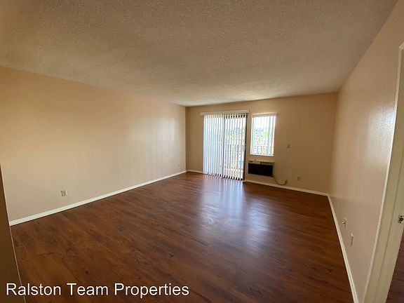 4th image of 6924 Hyde Park Dr Unit 110