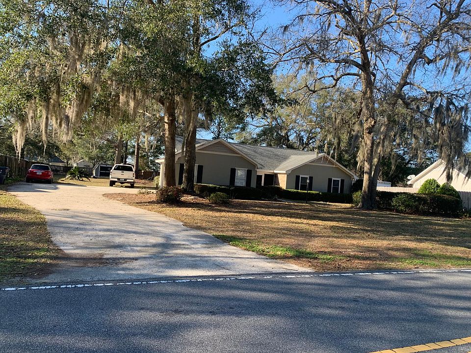 1st image of 2706 Plantation Dr