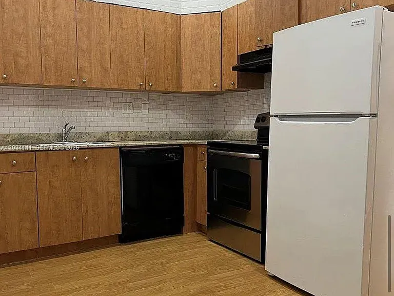 2205 Roosevelt St #3 — Photo 1