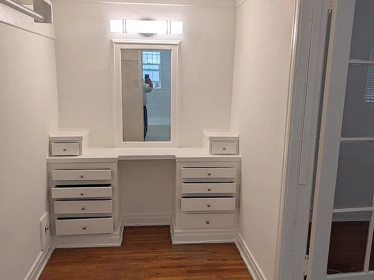 329 S Cloverdale Ave #6 — Photo 7