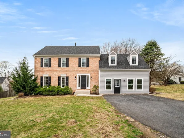 429 Saint Anns Cir, Phoenixville, PA 19460