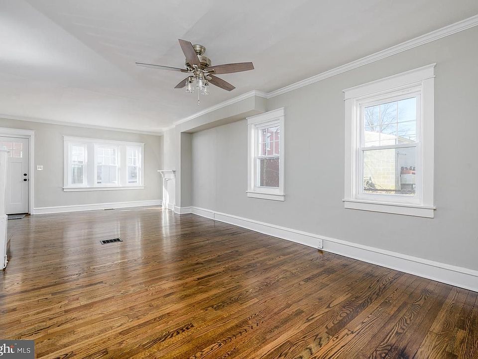 1st image of 347 Grover St