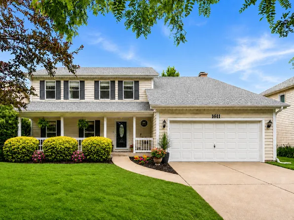 1611 Conan Doyle Rd, Naperville, IL 60564