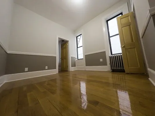 Rented by Standard Realty | media 22