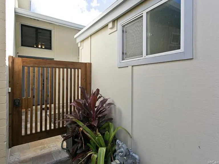 403 Kawaihae St — Photo 3
