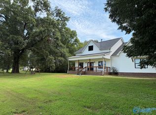 714 Maples Ln, Woodville, AL 35776