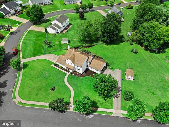 4th image of 3 Downing Ln