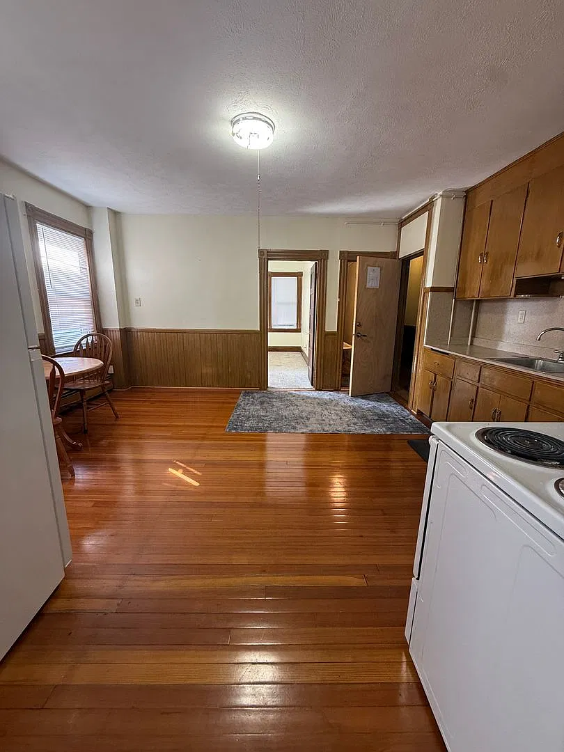 146-148 Grove Street — Photo 1