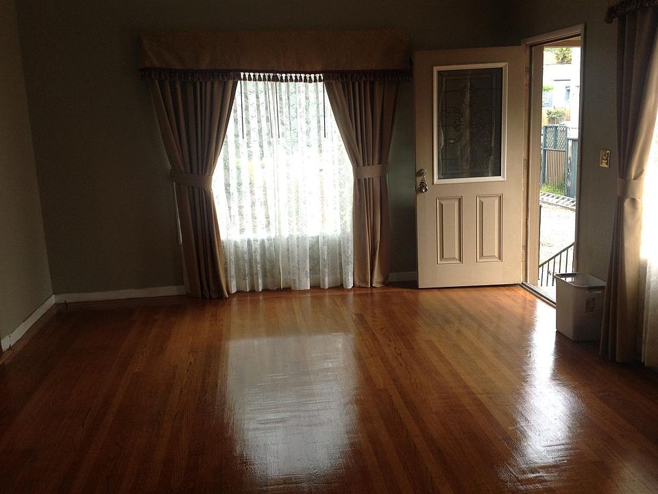 2nd image of 2344 Ward St
