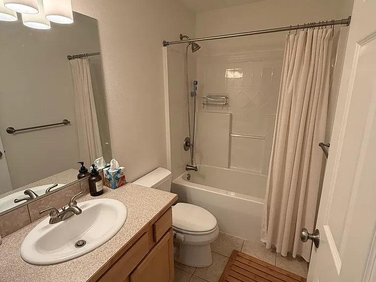 246 Prince Ave #201 — Photo 3