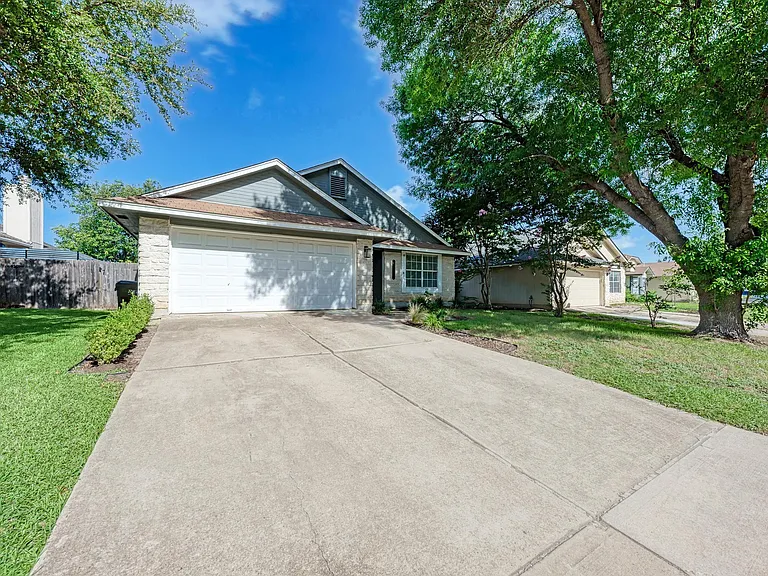 2022 Balsam Way — Photo 1