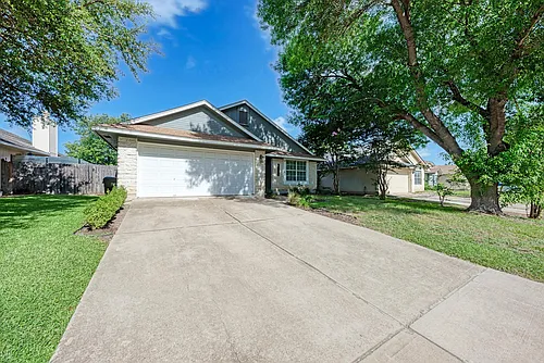 2022 Balsam Way Photo 1