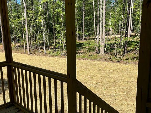 3rd image of 1177 S Big Woods Rd