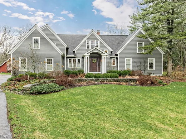 449 N Main St, Chagrin Falls, OH 44022